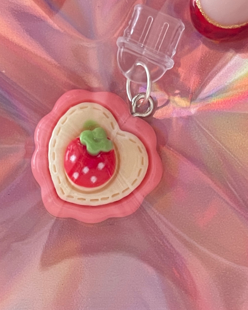 Bouchon pour liseuse Coeur à la fraise