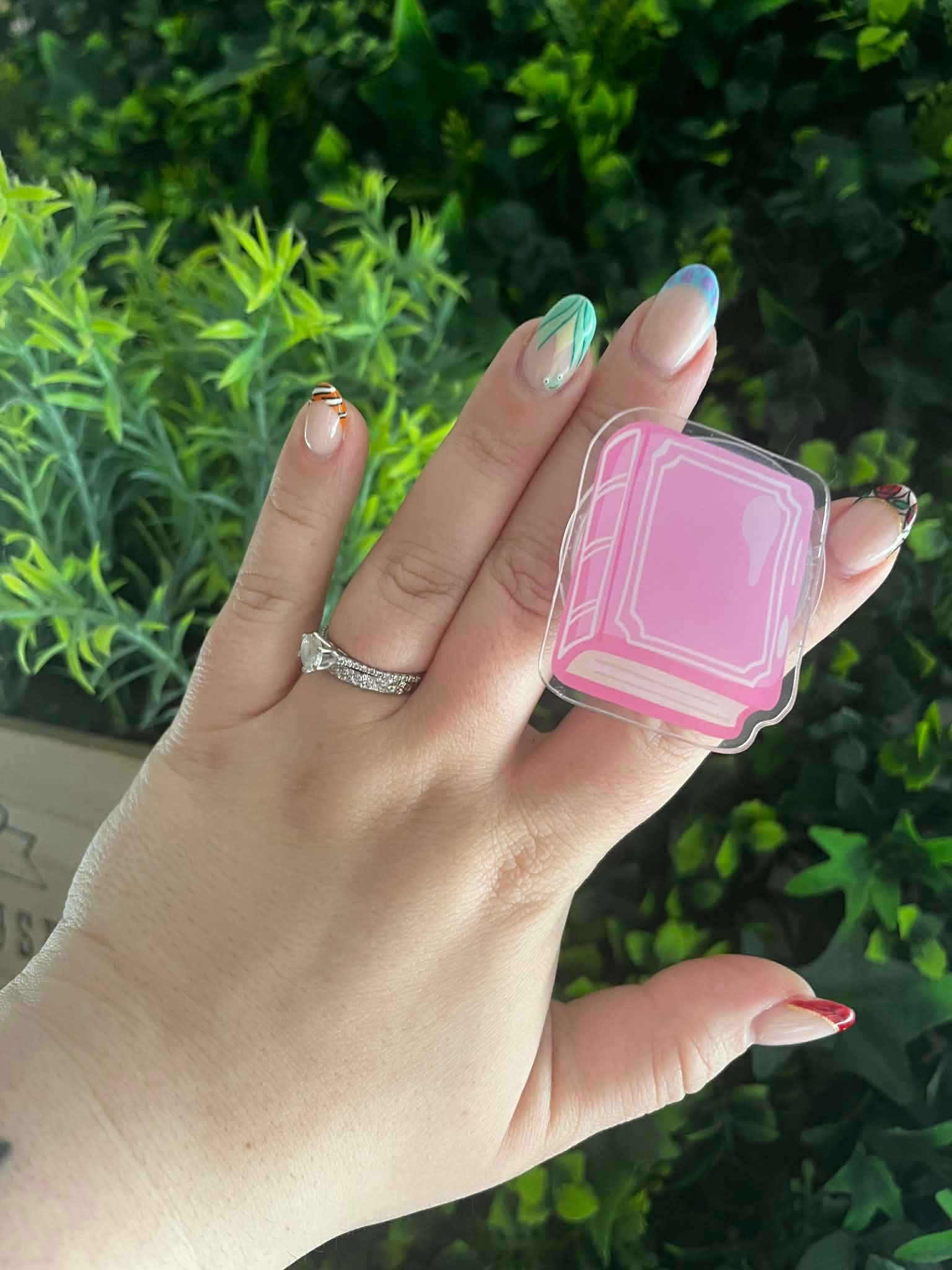 Pop Socket adhésif Pink Book